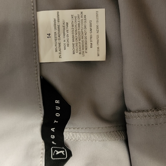 NWOT Women's PGA Tour Grey Golf Shorts Size 14. - Picture 3 of 3